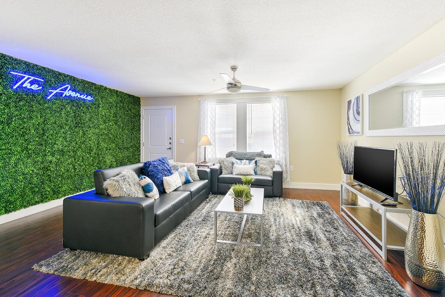 Model-Living-Room-5