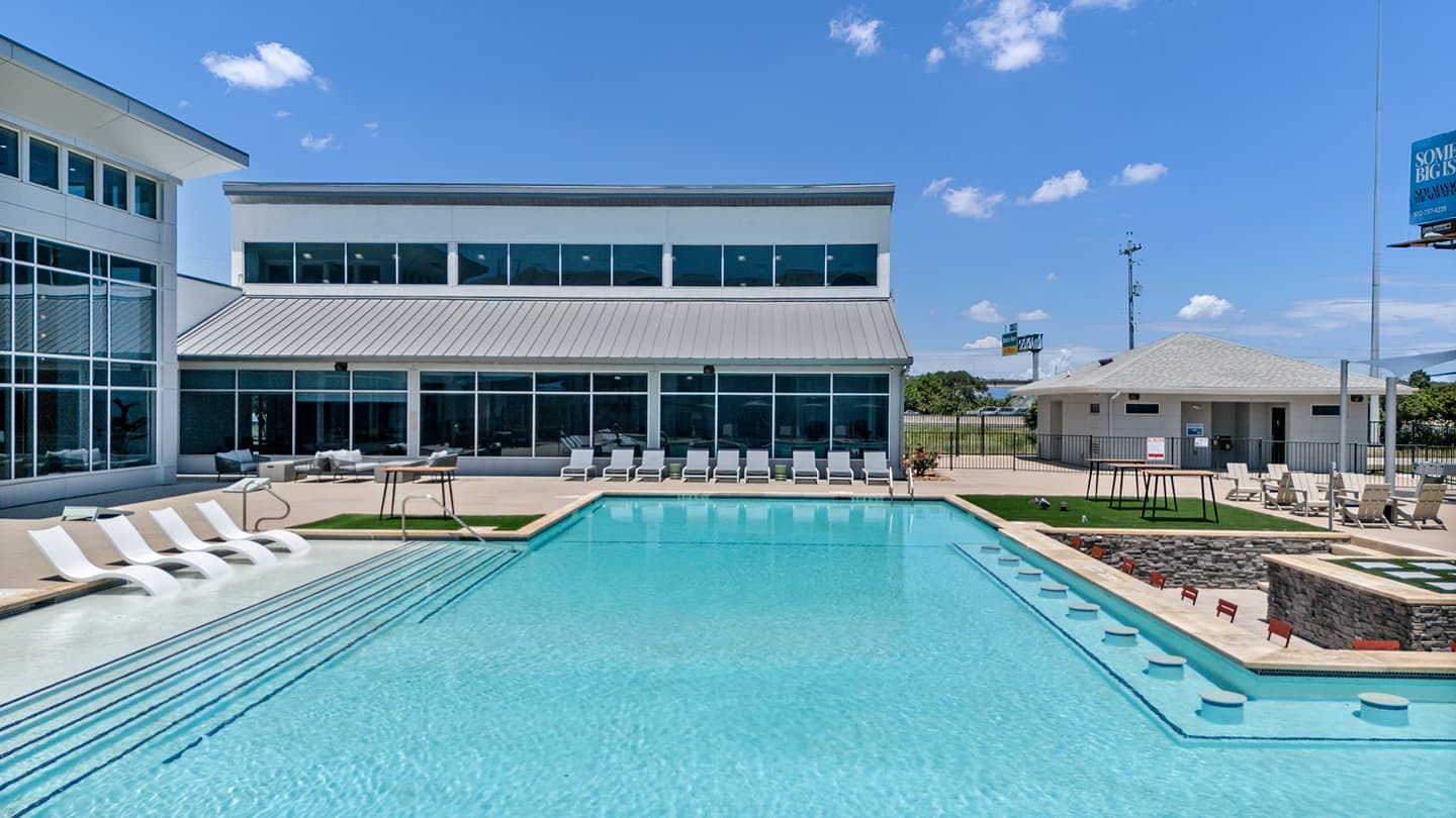 Axis-at-SMTX—Amenities—Pool-(56)