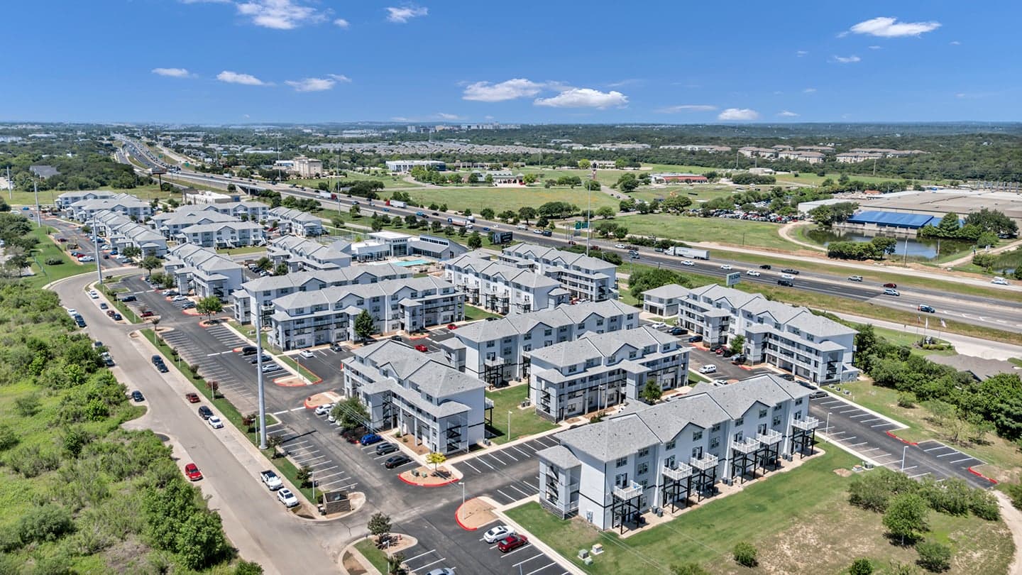 Axis-at-SMTX—Exterior-(2)