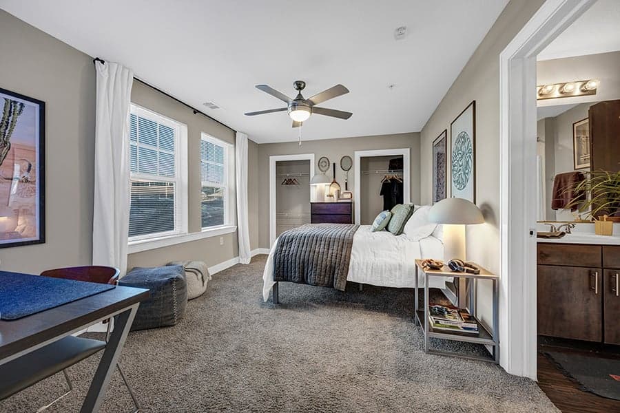 Axis-at-SMTX—Model—Bedroom-(1)