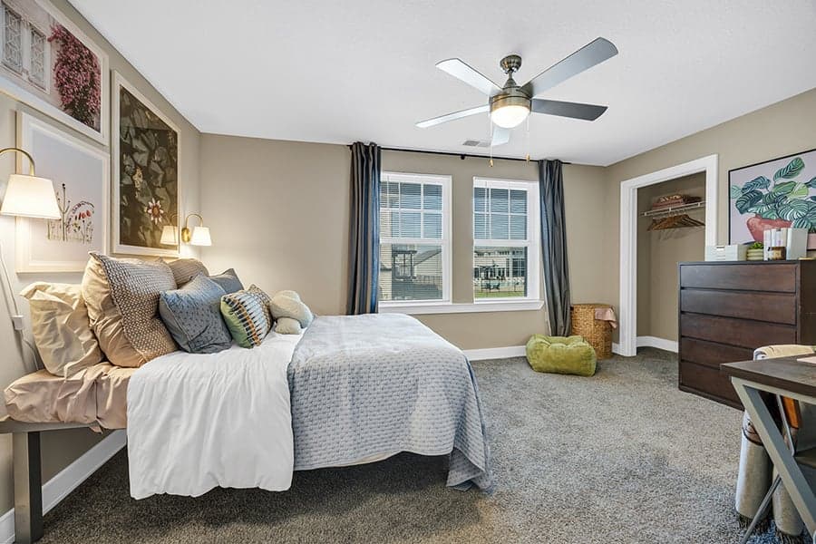 Axis-at-SMTX—Model—Bedroom-(10)