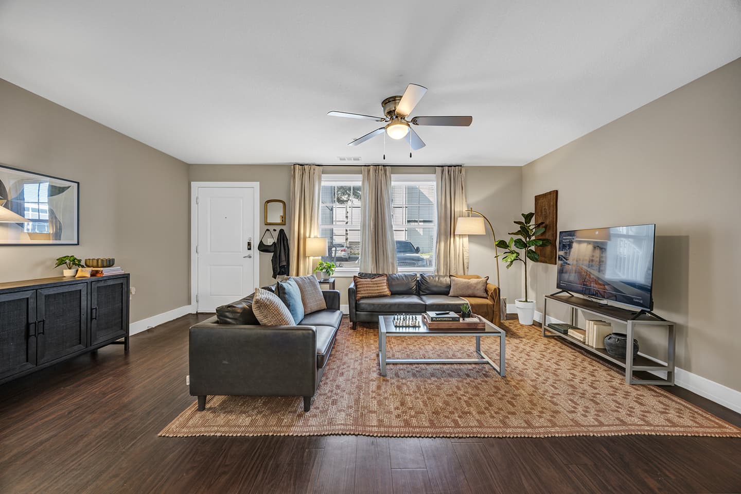 Axis-at-SMTX—Model—Living-Room-(7)